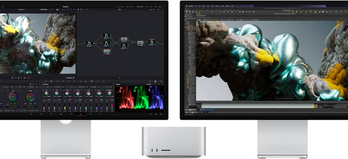 Studio Display монитор и Studio Display XDR монитор, един от всяка страна на Mac Studio, показващи работен плот на артист, софтуер за 3D модели и инструменти