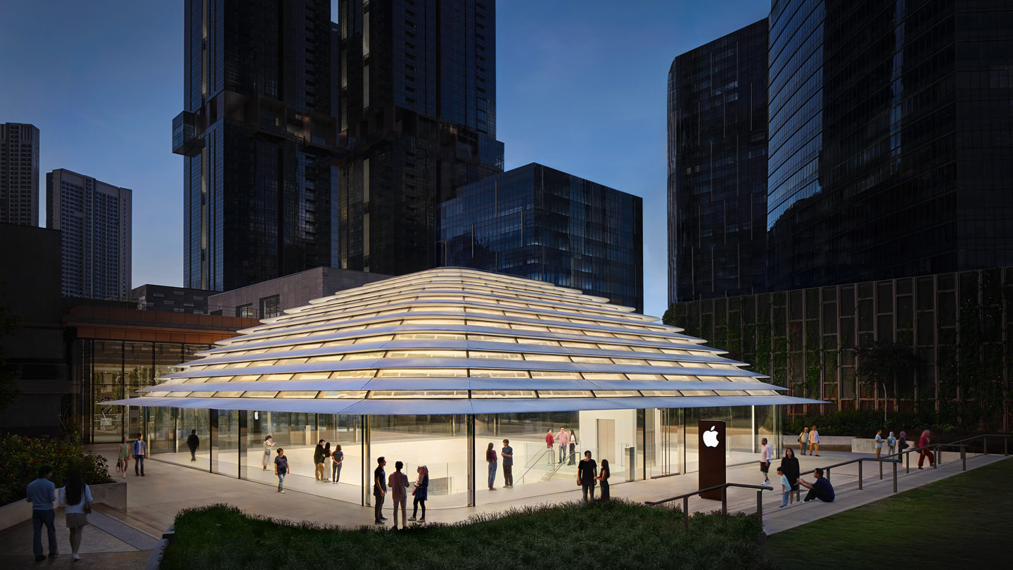A zoomed-out shot of the exterior of Apple The Exchange TRX in Kuala Lumpur.
