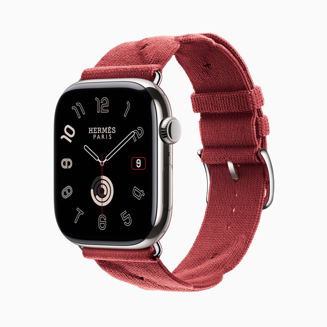展示Apple Watch Series 10 配搭 Hermès Torsade 錶帶。