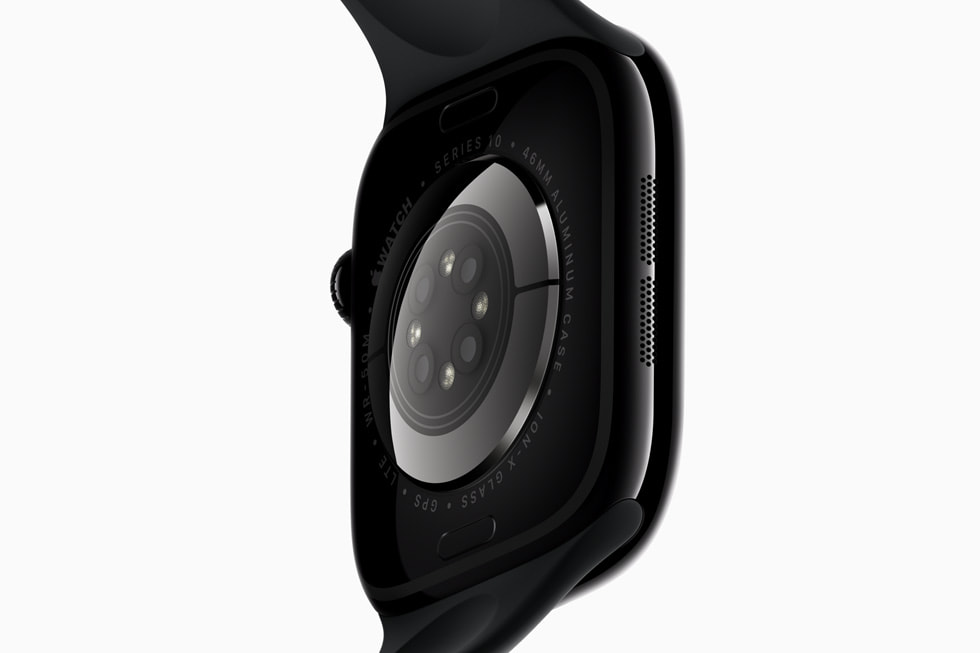 Apple Watch Series 10 錶底特寫。