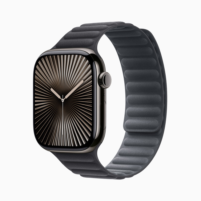 石板色鈦金屬 Apple Watch Series 10。