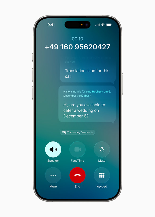 Traducere în timp real în aplicația Telefon este redată pe un iPhone 16 Pro.
