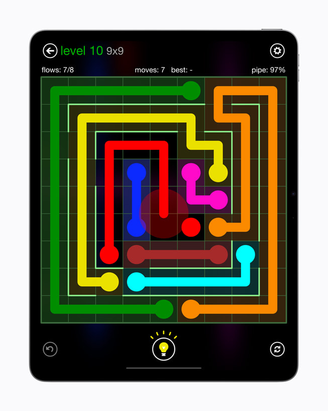 Gameplay penuh warna Flow Free+ ditampilkan di iPad Air 13 inci.