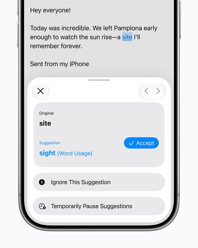 一位用户的 iPhone 18 Pro 展示自動校對功能。