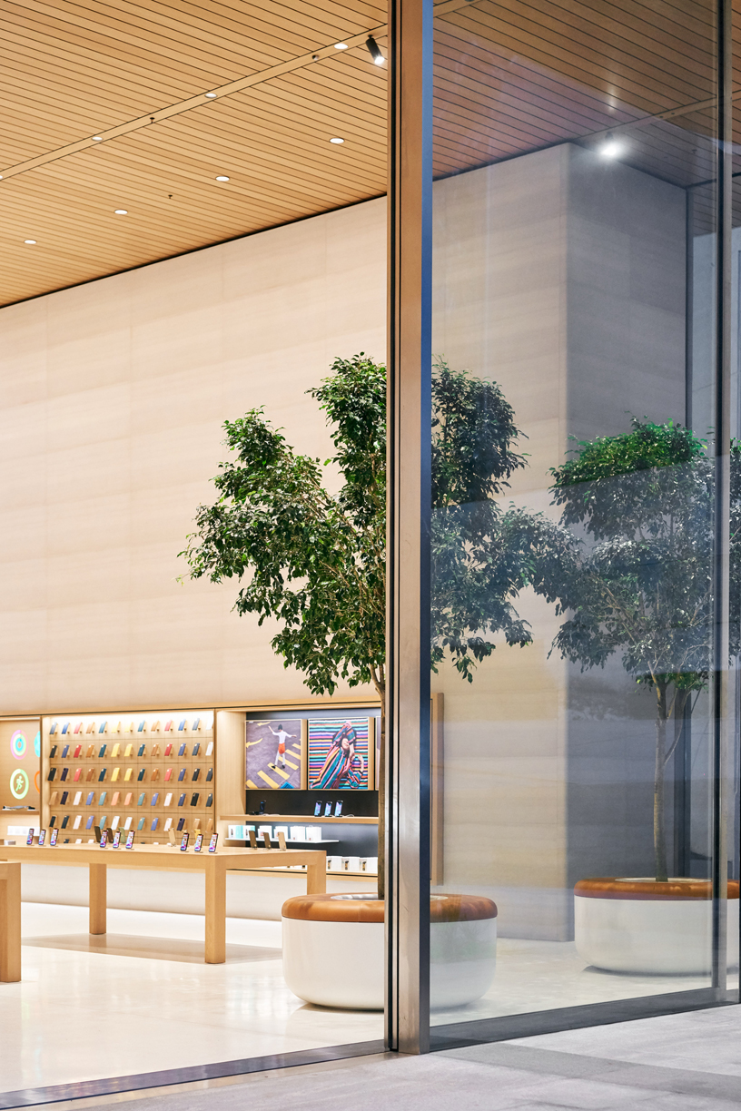 Apple Antara glass doors.