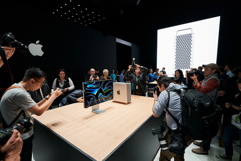 WWDC guests photographing Mac Pro and Pro Display XDR.