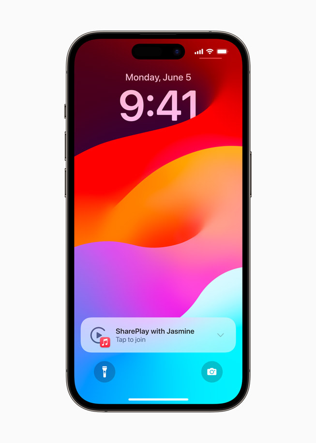 iPhone 14 Pro met daarop een SharePlay-melding van Jasmine, waar ‘Tap to join’ in staat.