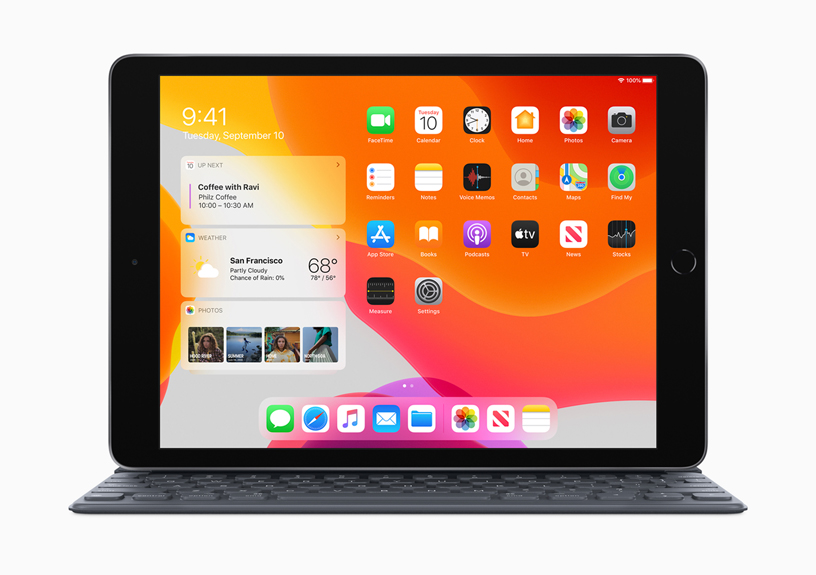 iPad with Smart Keyboard.