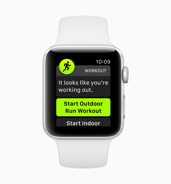 Apple Watch demonstrating the new auto-workout detection feature start screen