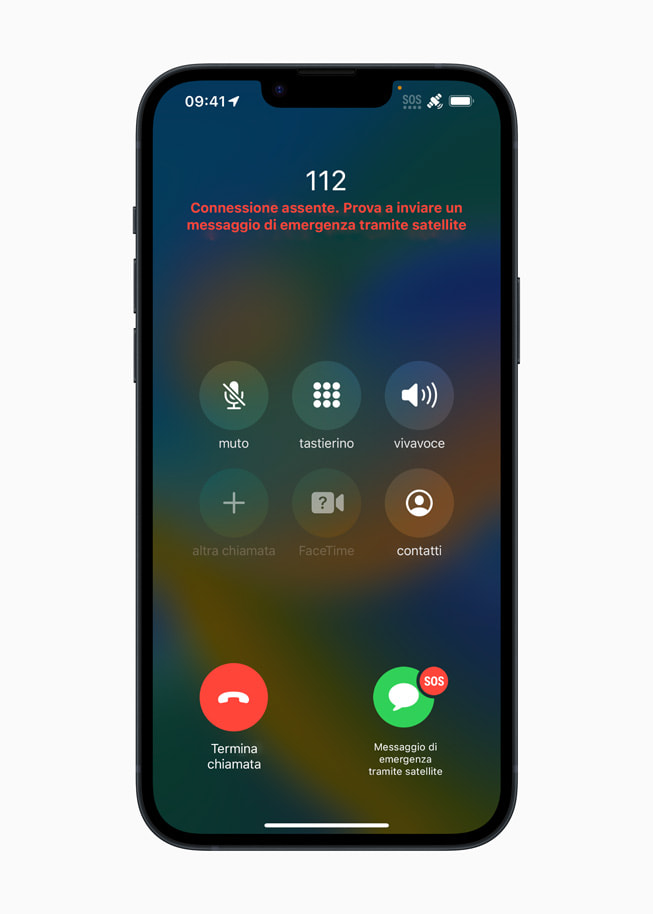 Messaggio di emergenza via satellite su iPhone 14 Plus.