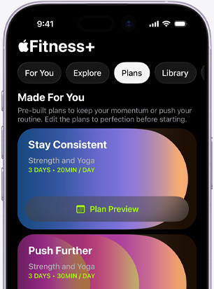Apple Fitness+ in de Conditie-app op een iPhone met het tabblad Trainingsschema’s, met de speciaal voor jou gemaakte schema’s Blijf Constant en Zet Door