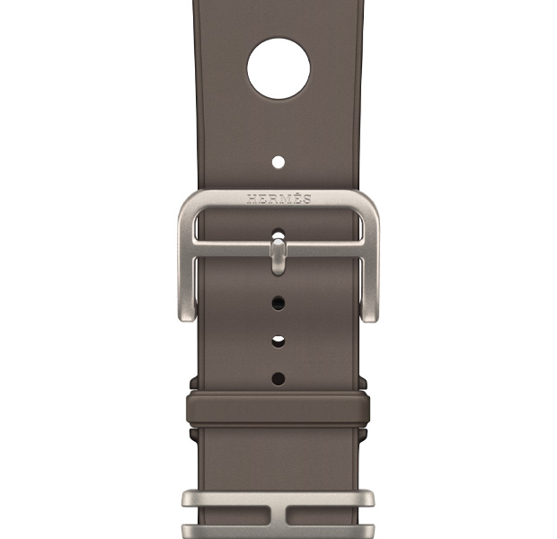 Apple Watch Hermès Ultra 4 med Scub'H Diving-armband i färgen Gris Titane (grå), del av spännet, mjukt formgjutet gummi med runda hål