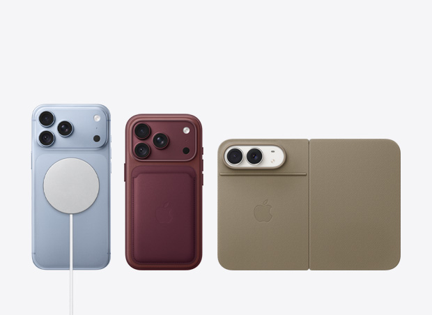 横に並べられた複数の新しいiPhoneモデル。MagSafe充電器、MagSafe対応ファインウーブンウォレット、スタンド付きフォリオなどのアクセサリが取りつけられている
